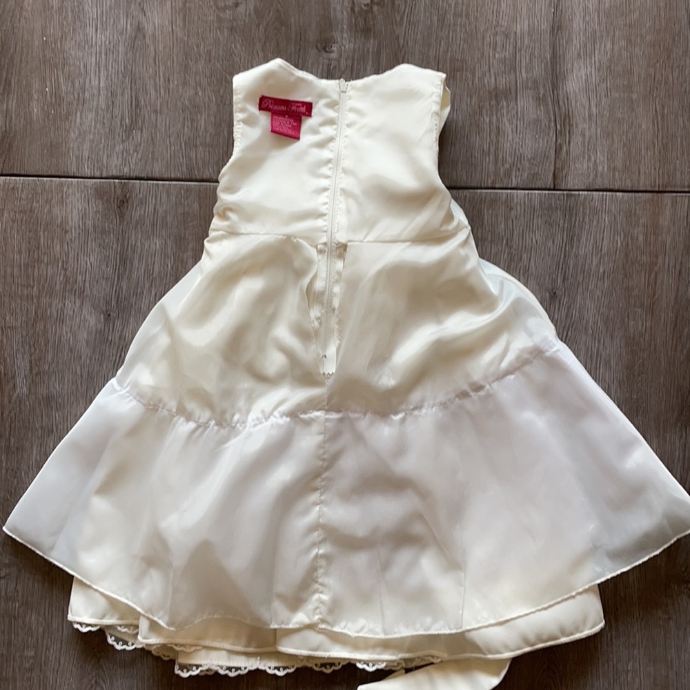 ❌SOLD❌ Princess Faith Girl’s Cream Ivory Front Bow Sleeveless Dress Size 4 - Picture 8 of 14
